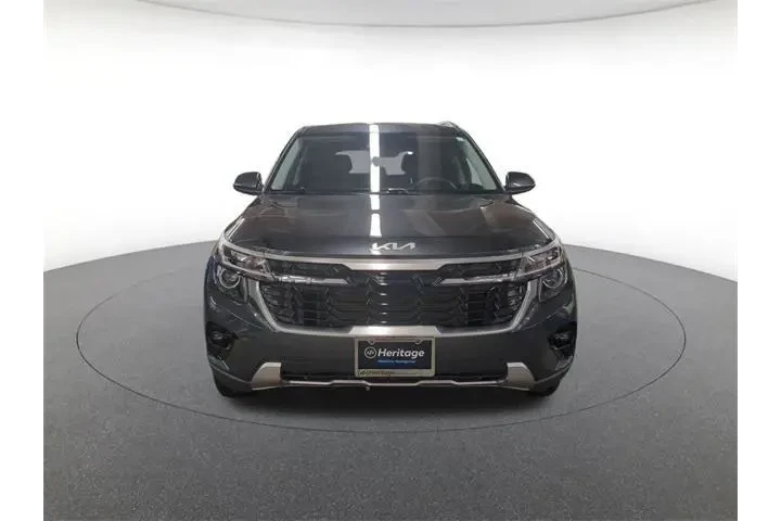 $21300 : Kia Seltos 2024 S 4dr SUV image 2