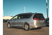 $26821 : Chrysler Pacifica 2021 Touri thumbnail