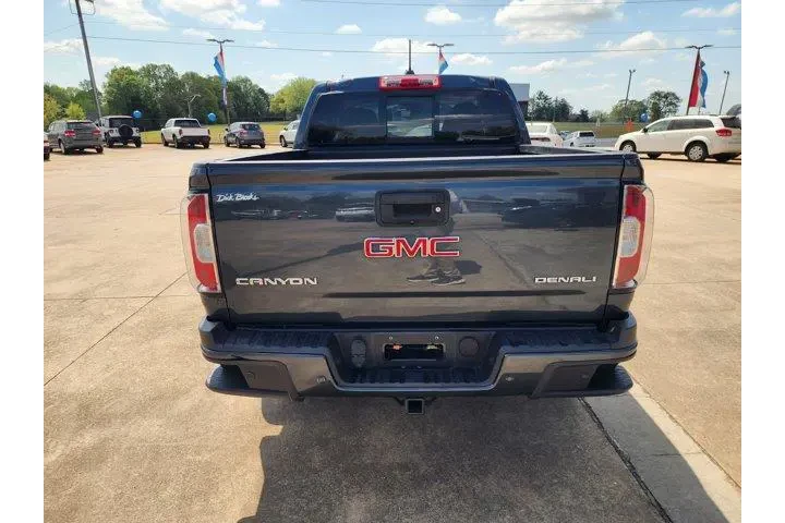 $31472 : GMC Canyon 2020 4x4 Denali 4 image 5