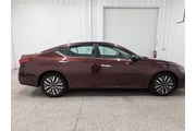 $21897 : Nissan Altima 2024 2.5 SV 4d thumbnail