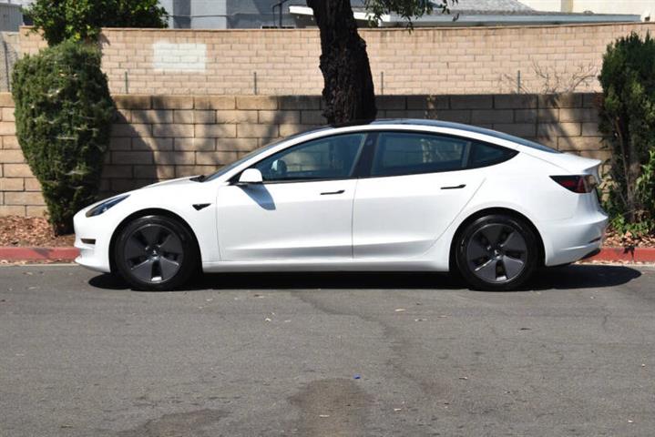 $25000 : 2021 Model 3 Standard Range P image 4