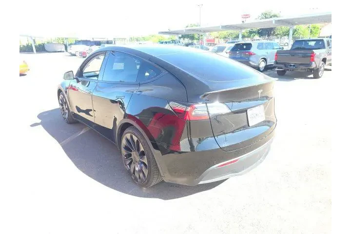 $33500 : Tesla Model Y 2022 AWD Perfo image 4