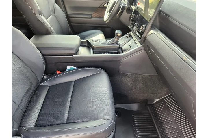 Lexus GX 550 2024 AWD Premiu image 10