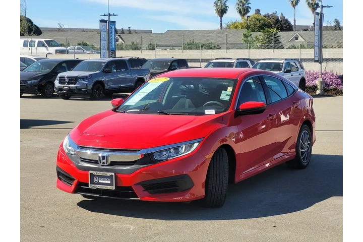 $19988 : Honda Civic 2017 LX 4dr Seda image 9