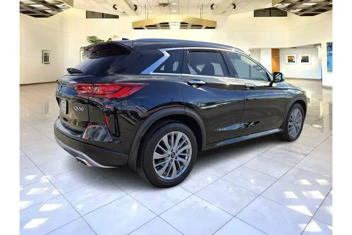 $37890 : INFINITI QX50 2025 AWD Luxe image 7