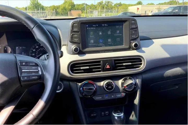 $12377 : Hyundai KONA 2018 SEL 4dr Cr image 6