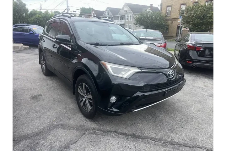 $17995 : 2016 RAV4 XLE image 7