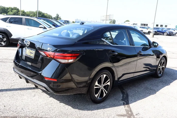 $17988 : 2023 Sentra SV image 4