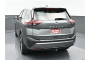 $27594 : Nissan Rogue 2023 SL 4dr Cro thumbnail