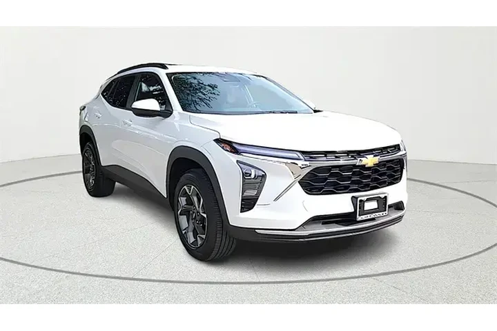 $19413 : Chevrolet Trax 2025 LT 4dr C image 1