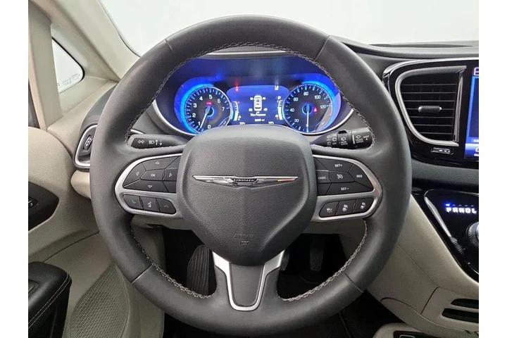 $23998 : Chrysler Pacifica 2023 Touri image 10
