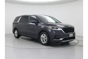 Kia Carnival 2024 LX 4dr Min en Fresno