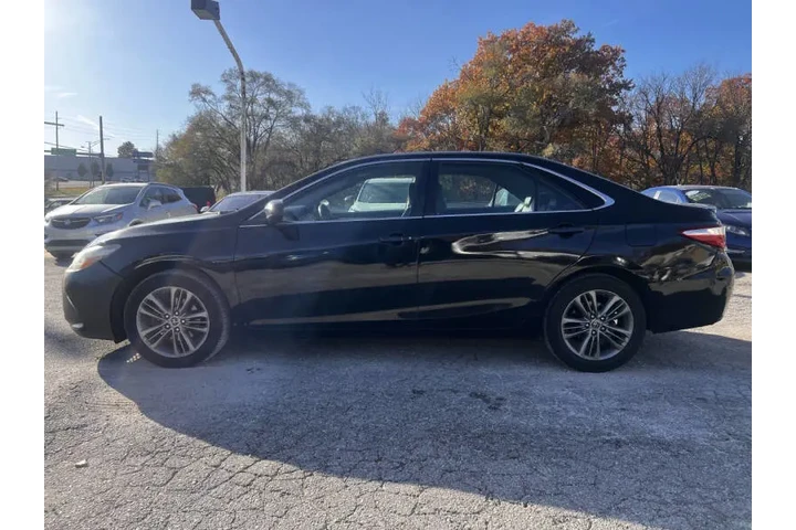 $13999 : 2017 Camry SE image 9