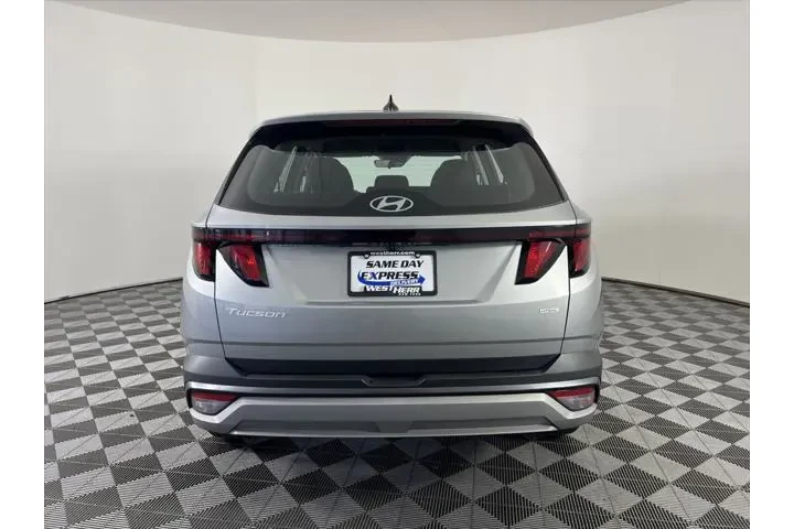 $27905 : Hyundai TUCSON 2025 AWD SE 4 image 9