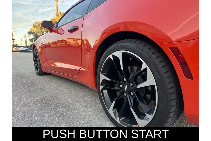 $35995 : Chevrolet Camaro 2021 SS 2dr image 9