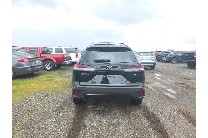 $32900 : Toyota Corolla Cross 2026 LE image 5