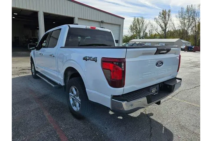 $35000 : Ford F-150 2024 4x4 XLT 4dr image 6