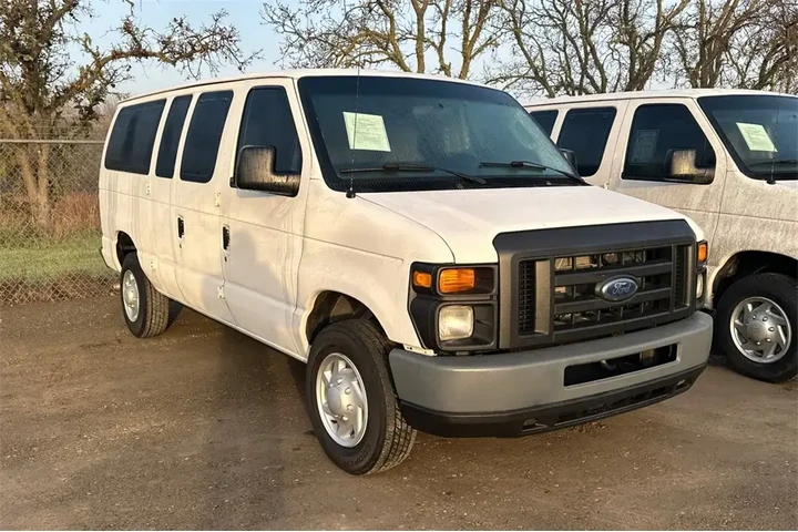$27488 : Ford E-Series 2013 E-350 SD image 2