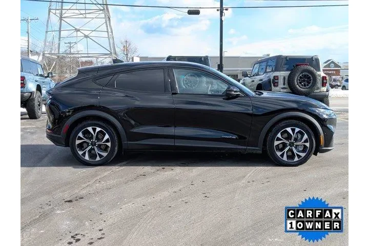 $28969 : Ford Mustang Mach-E 2024 AWD image 2