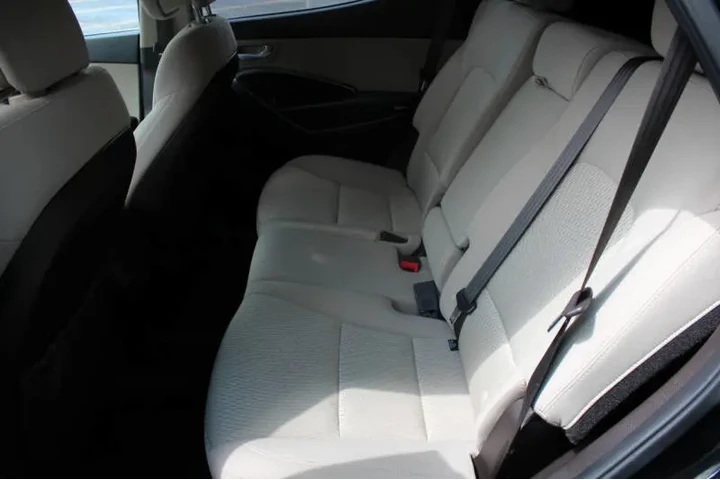 2017 Santa Fe Sport 2.4L image 9