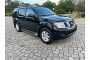 $5500 : 2011 Pathfinder S thumbnail