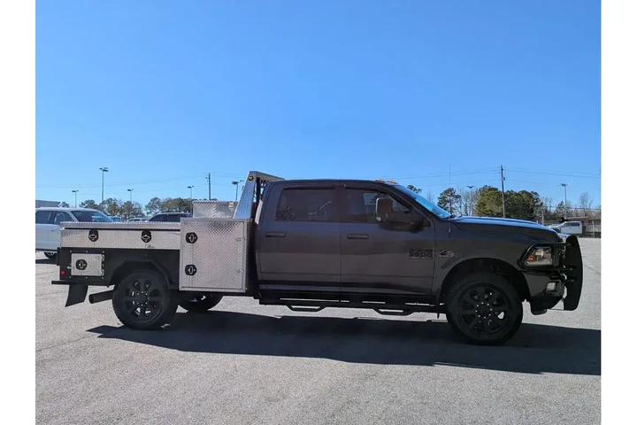 $18991 : Ram 3500 2016 4x4 Laramie 4d image 4