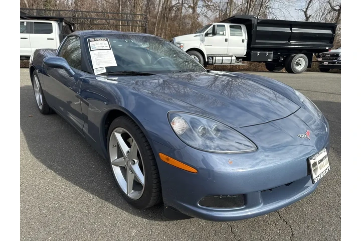$32595 : Chevrolet Corvette 2011 2dr image 2