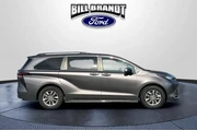 $38800 : Toyota Sienna 2023 XLE 8-Pas thumbnail