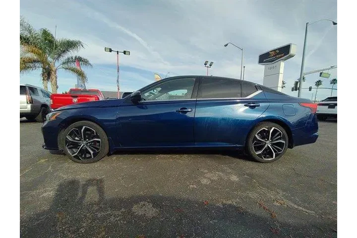 $19888 : Nissan Altima 2023 2.5 SR 4d image 3