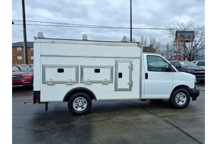 $12988 : Chevrolet Express 2018 3500 image 2