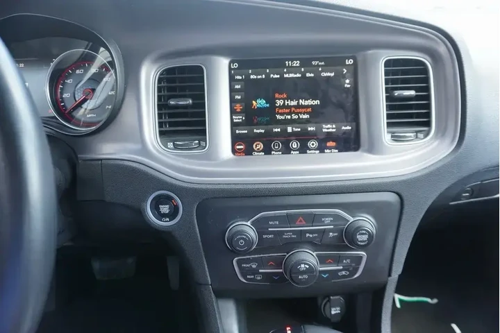 $23988 : Dodge Charger 2023 GT 4dr Se image 8