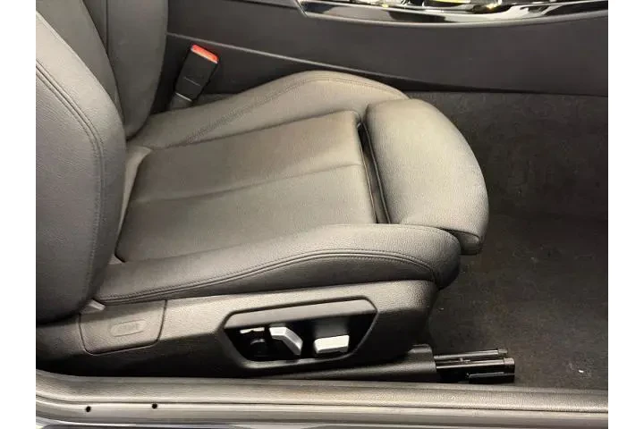 $17000 : BMW 2 Series 2018 230i 2dr C image 9