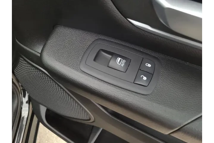 $38031 : Ram 1500 2023 4x4 Big Horn 4 image 10