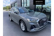 Audi Q3 2024 AWD quattro S l en New Hampshire