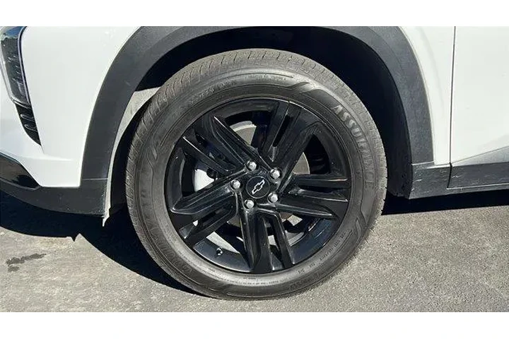 $23984 : Chevrolet Trax 2024 ACTIV 4d image 2