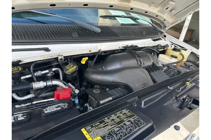 $14099 : Ford E-Series 2014 E-150 3dr image 9