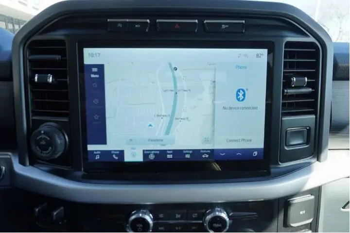 $33888 : Ford F-150 2021 4x2 XLT 4dr image 10