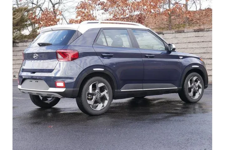 $22888 : Hyundai VENUE 2024 Limited 4 image 7