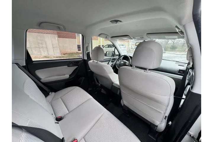 $5999 : 2015 Forester 2.5i image 10