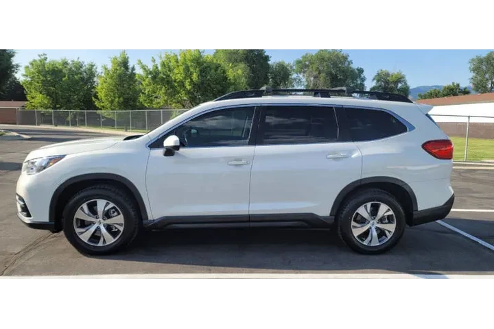 $25300 : 2022 Ascent Premium 7-Passeng image 6