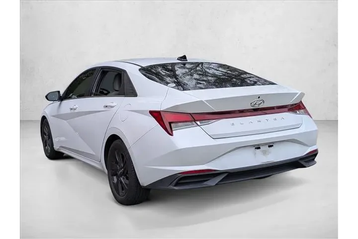 $17900 : Hyundai ELANTRA 2022 SEL 4dr image 6
