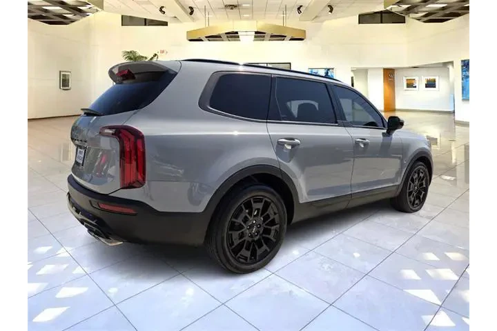 $34995 : Kia Telluride 2022 AWD SX 4d image 7
