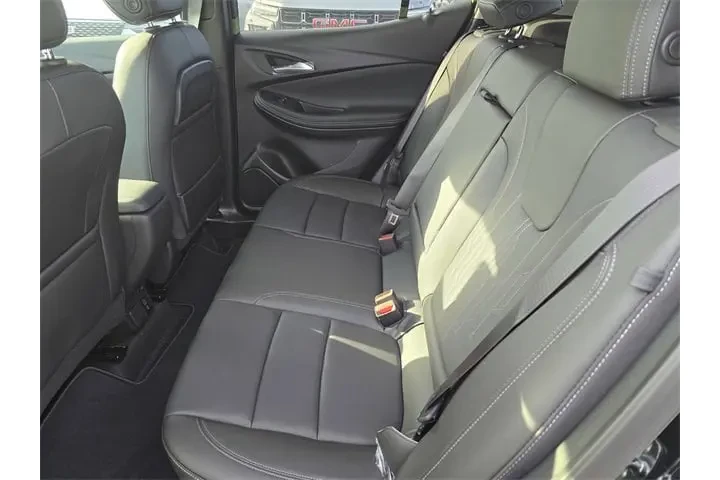 $35485 : 2025 Encore GX Avenir image 9