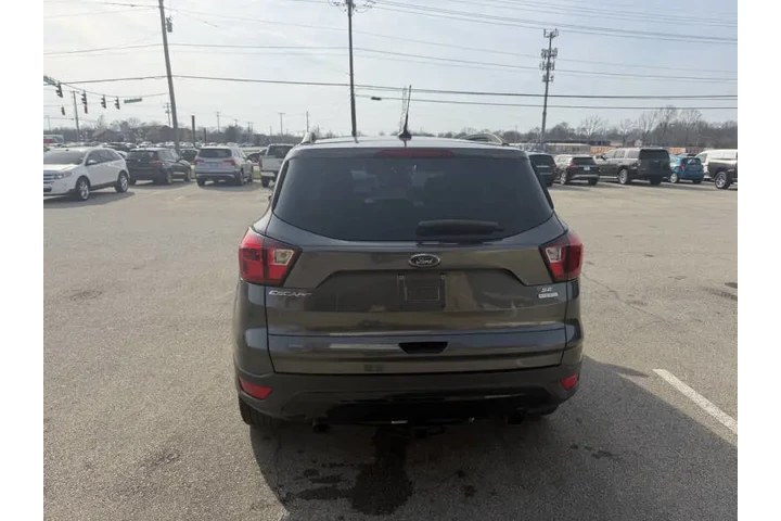 $9850 : 2019 Escape SE image 6