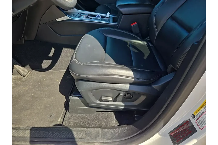 $26983 : Ford Explorer 2022 XLT 4dr S image 5