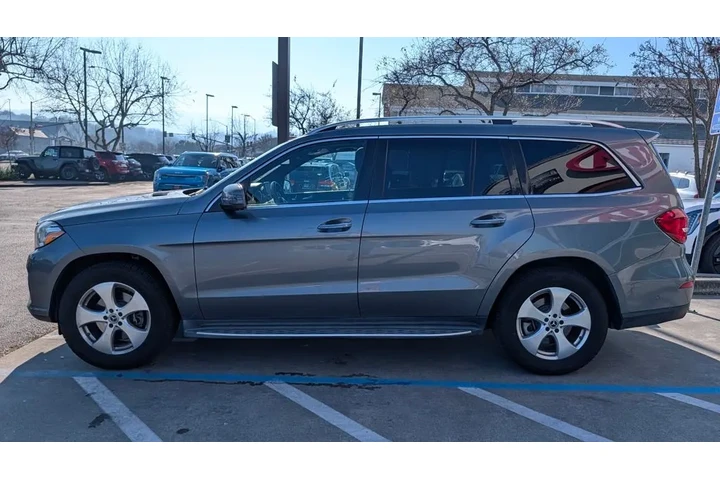 $16995 : 2017 GLS 450 4MATIC® image 8