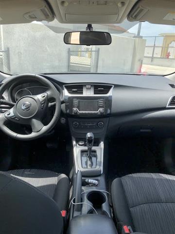 $6000 : 2017 Nissan Sentra SV Sedan 4D image 4
