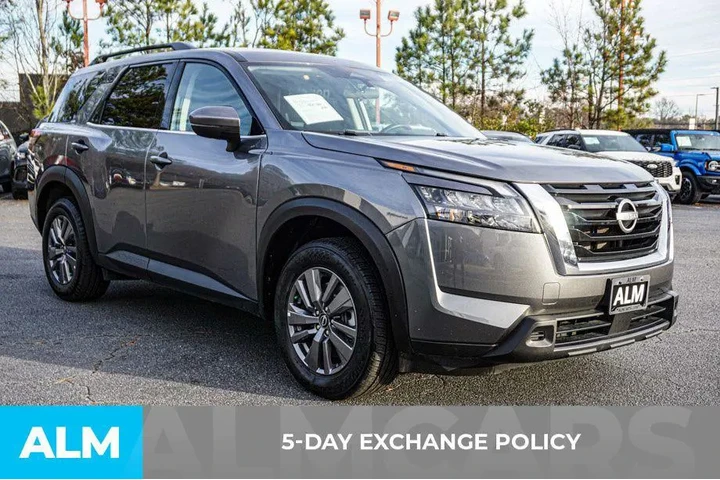 $29420 : Nissan Pathfinder 2025 SV 4d image 3