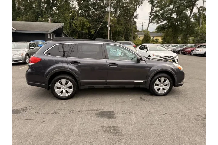 $7995 : 2011 Outback 2.5i Premium image 8