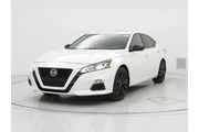 $21998 : Nissan Altima 2022 2.0 SR 4d thumbnail
